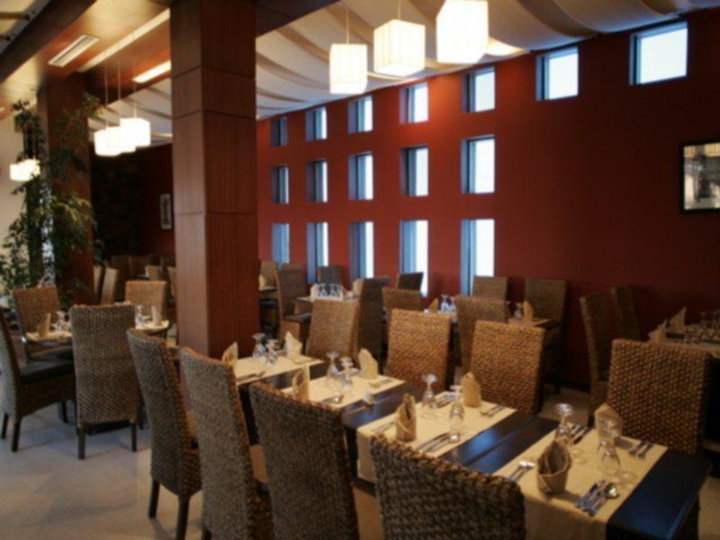 Mercure Варзазат Екстериор снимка